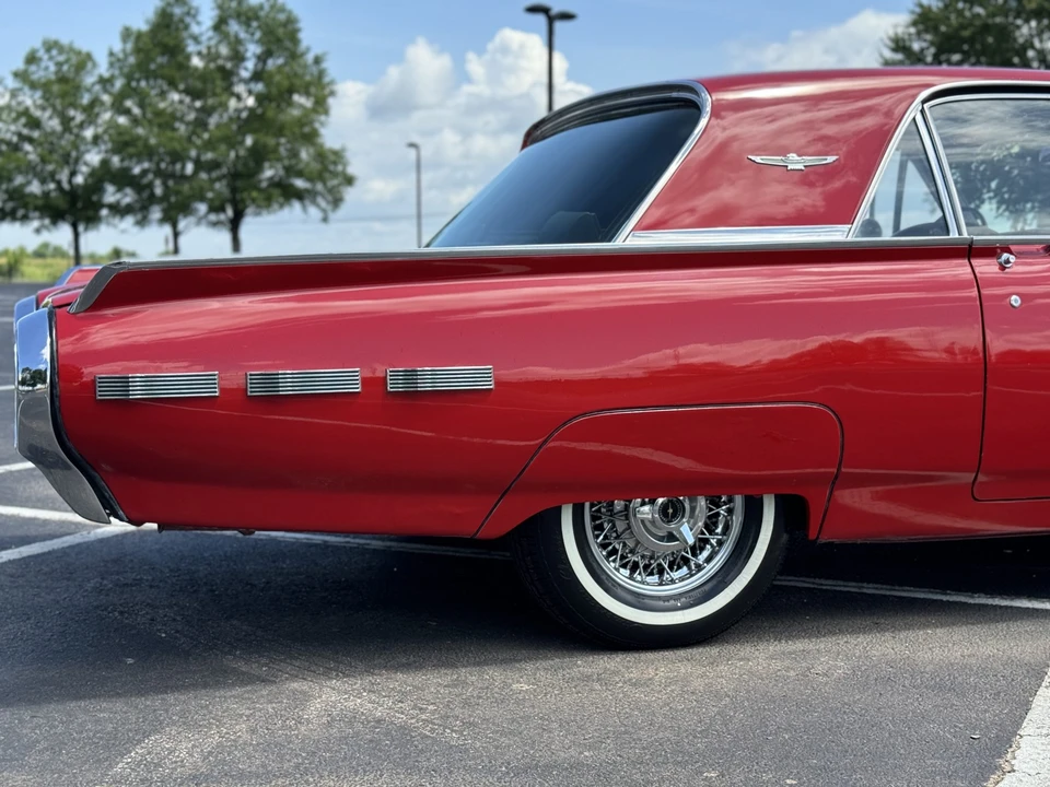 1962 Ford Thunderbird 3rd Gen - Image 22 of 31