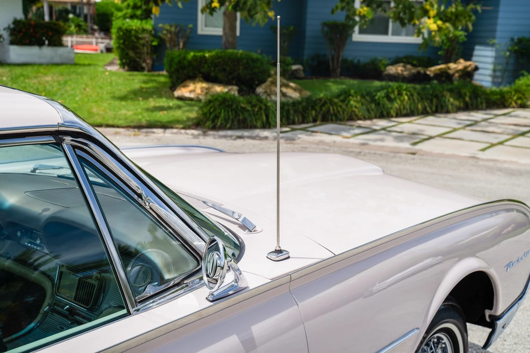 1962 Ford Thunderbird 3rd Gen - Image 29 of 31