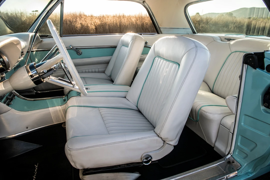 1962 Ford Thunderbird 3rd Gen - Image 25 of 31