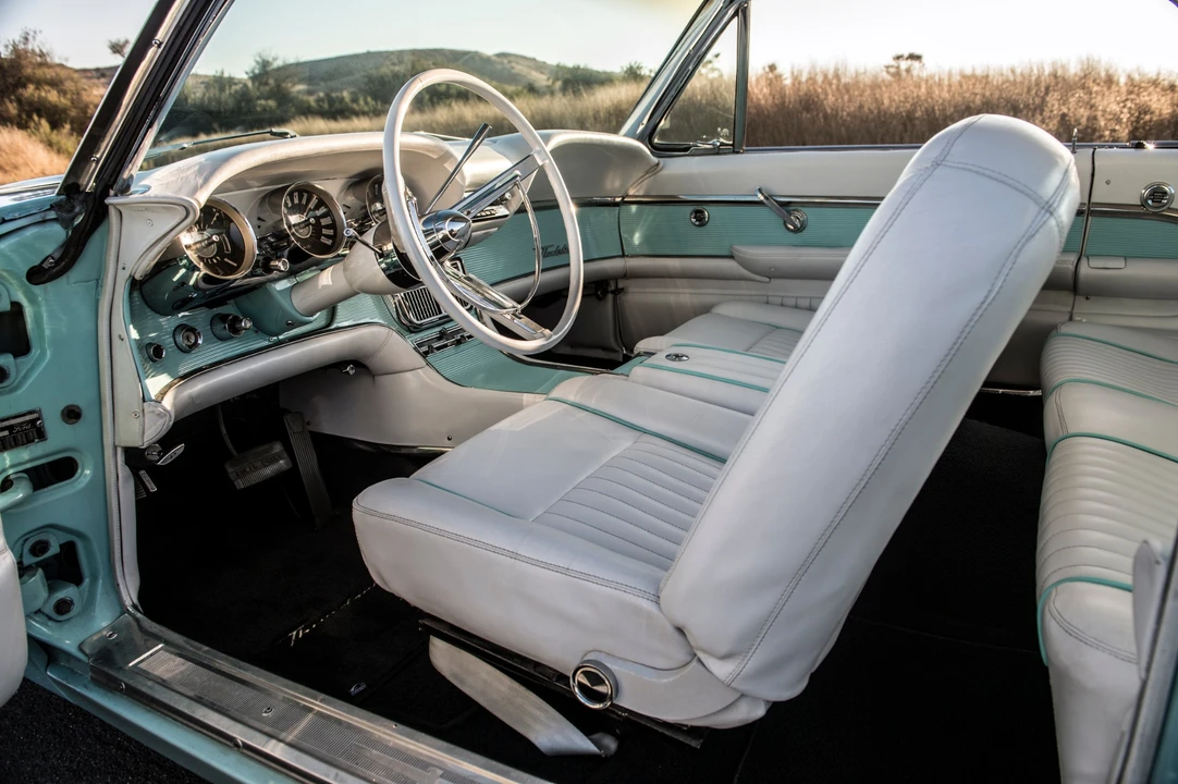 1962 Ford Thunderbird 3rd Gen - Image 27 of 31