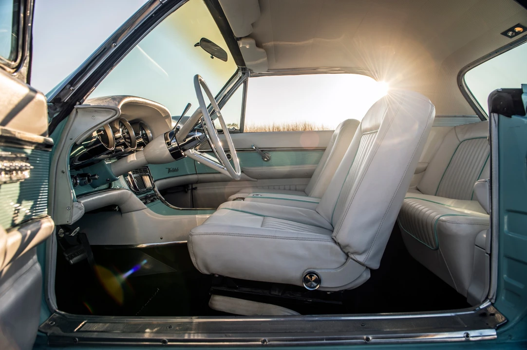 1962 Ford Thunderbird 3rd Gen - Image 24 of 31