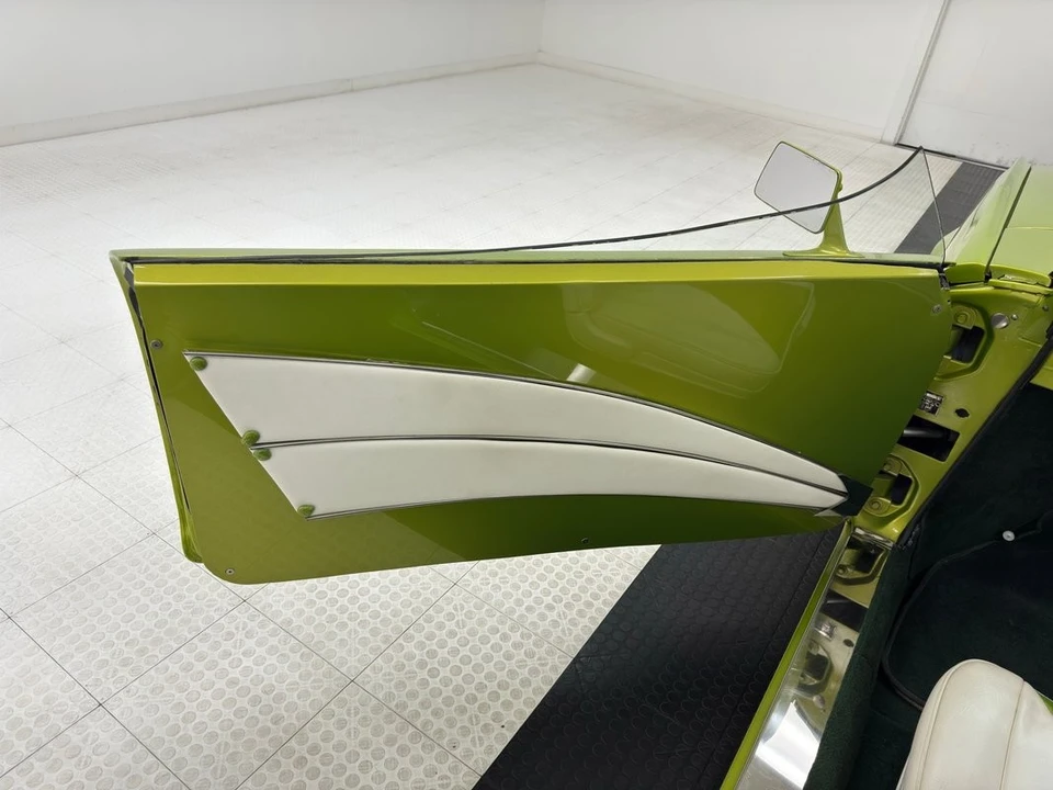 1962 Ford Thunderbird 3rd Gen - Image 26 of 31