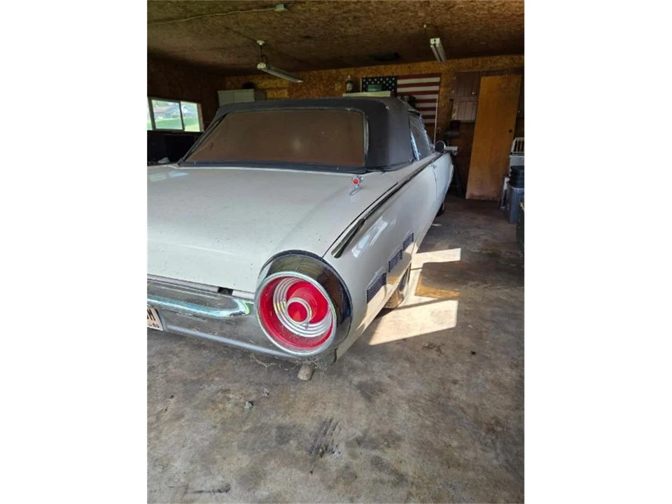 1962 Ford Thunderbird 3rd Gen - Image 3 of 26
