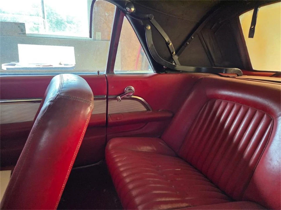 1962 Ford Thunderbird 3rd Gen - Image 15 of 26