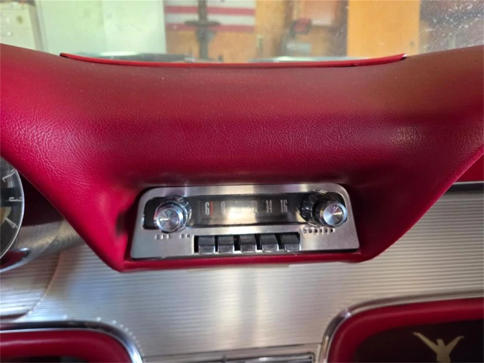 1962 Ford Thunderbird 3rd Gen - Image 12 of 26