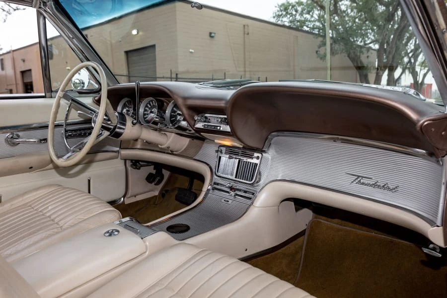 1962 Ford Thunderbird 3rd Gen - Image 20 of 31