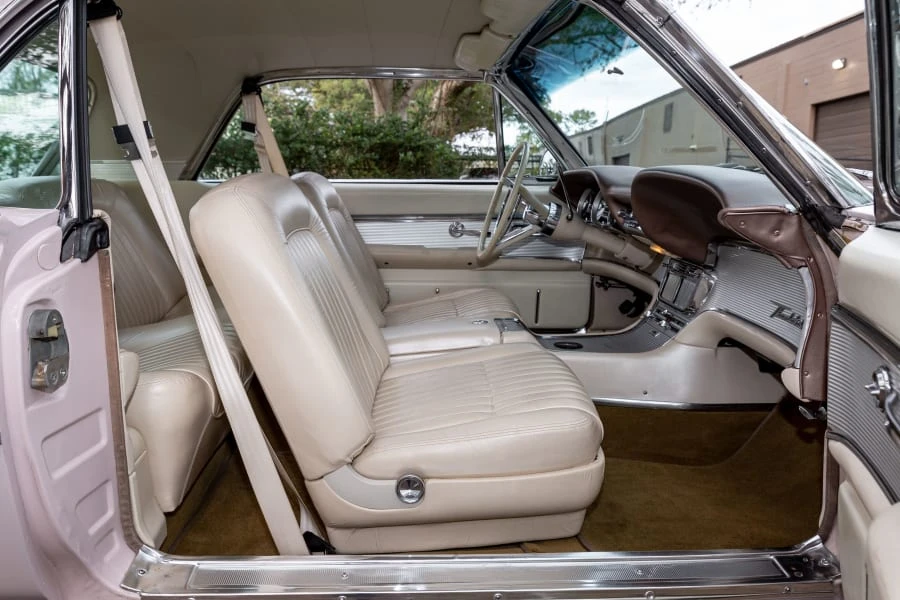 1962 Ford Thunderbird 3rd Gen - Image 30 of 31