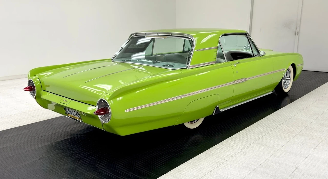 1962 Ford Thunderbird 3rd Gen - Image 5 of 12