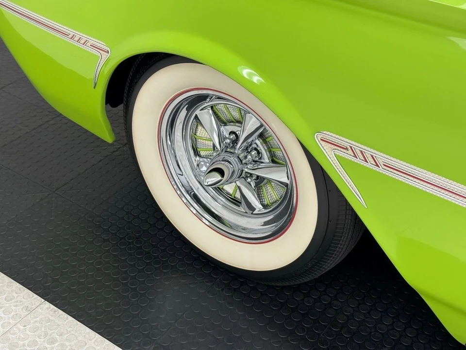 1962 Ford Thunderbird 3rd Gen - Image 11 of 12