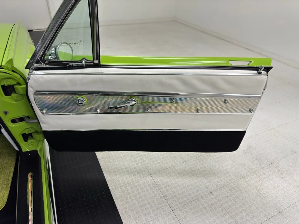 1962 Ford Thunderbird 3rd Gen - Image 30 of 31