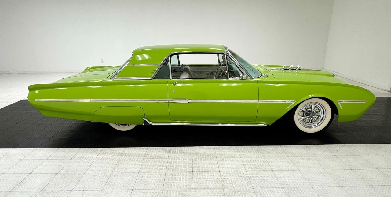 1962 Ford Thunderbird 3rd Gen - Image 6 of 12