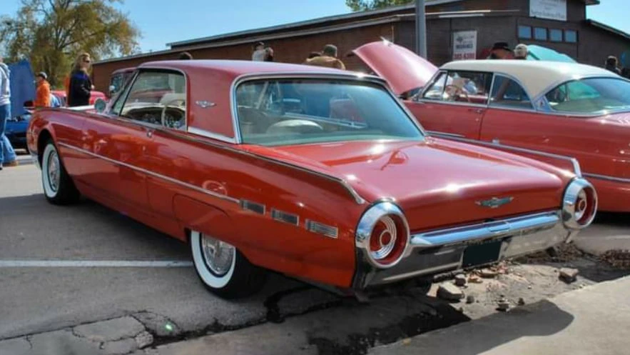 1962 Ford Thunderbird 3rd Gen - Image 14 of 15