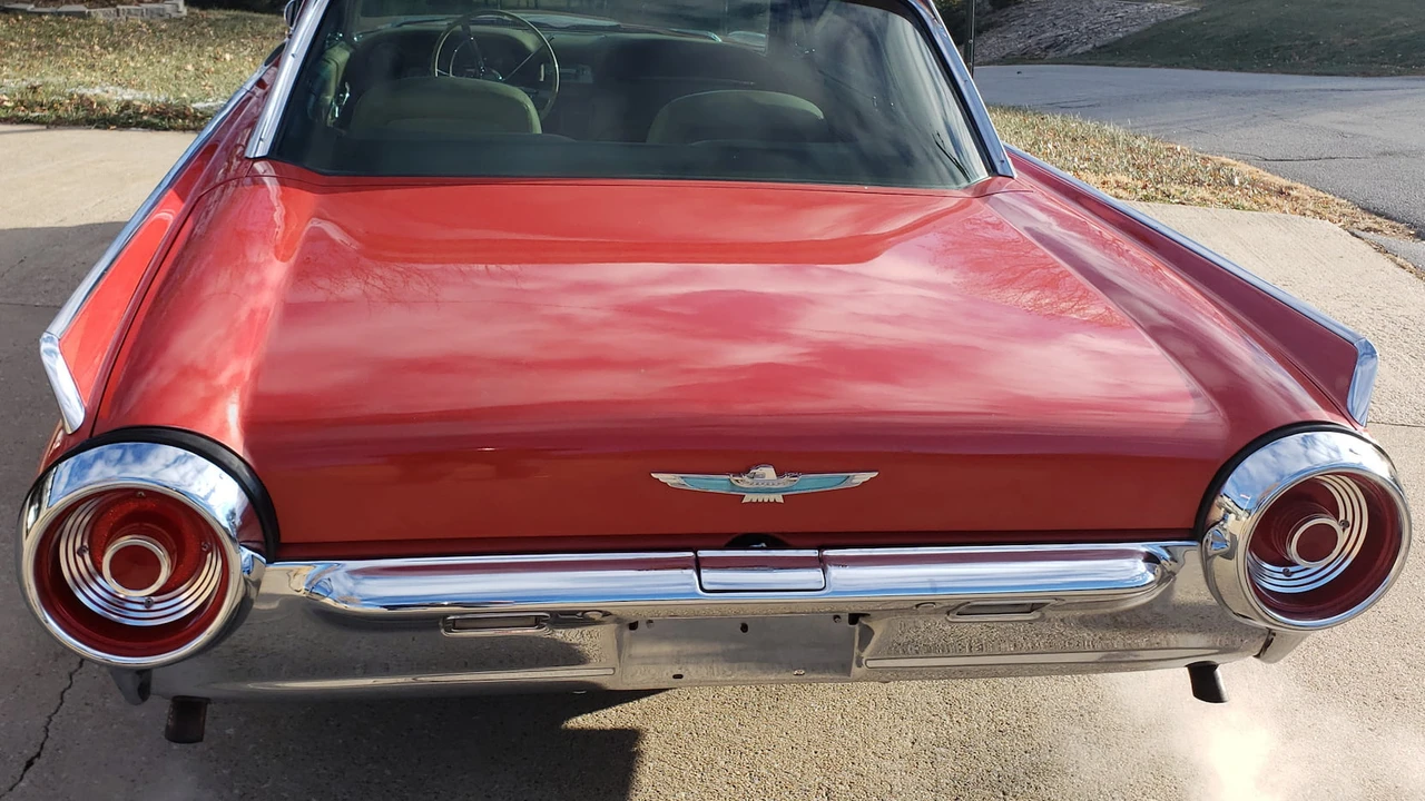 1962 Ford Thunderbird 3rd Gen - Image 12 of 15