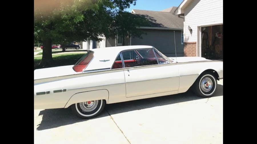 1962 Ford Thunderbird 3rd Gen - Image 2 of 16