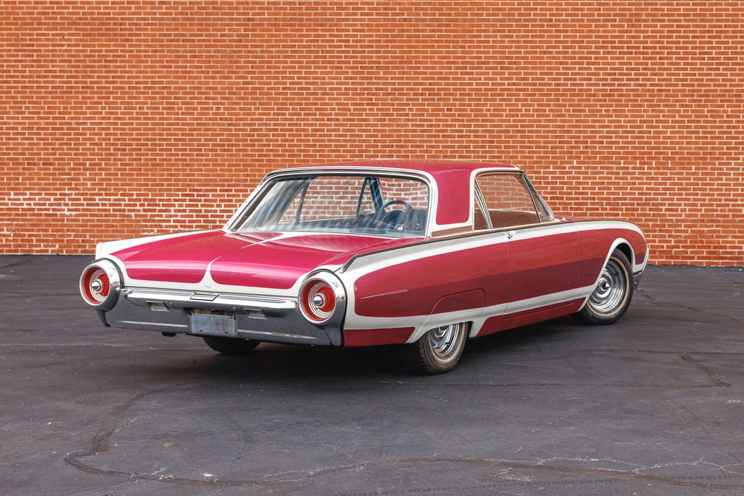 1962 Ford Thunderbird 3rd Gen - Image 12 of 31