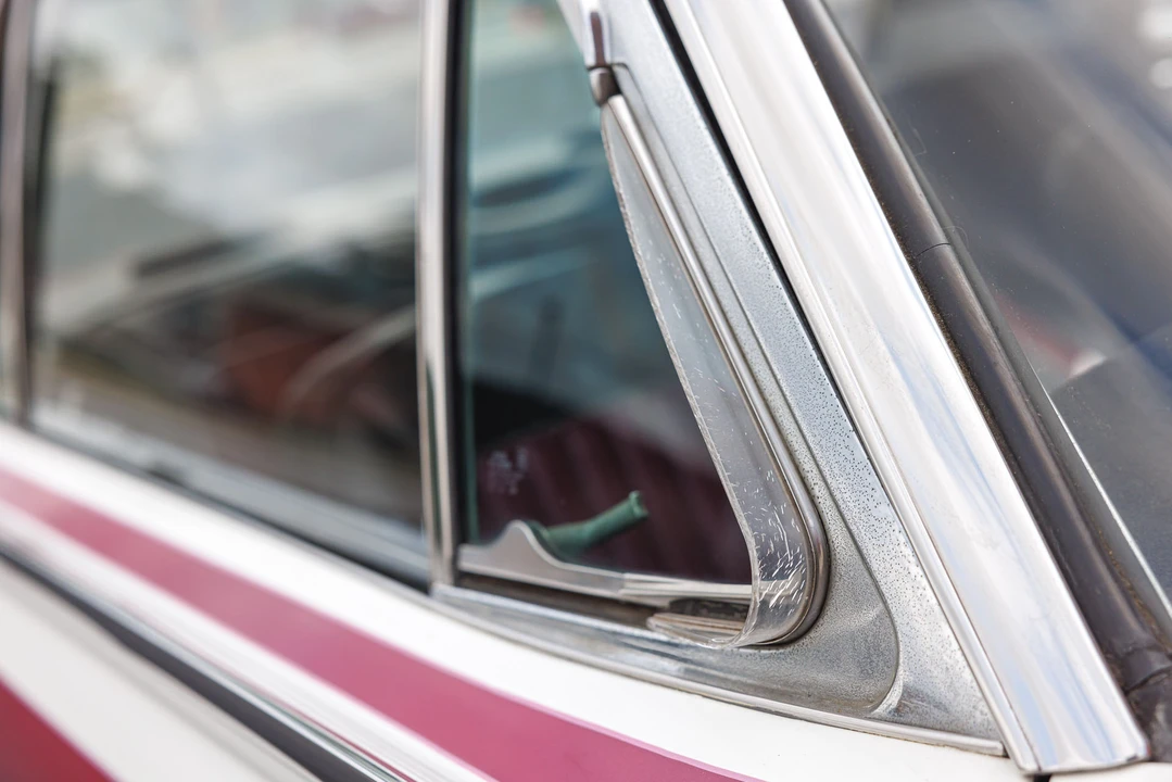 1962 Ford Thunderbird 3rd Gen - Image 30 of 31