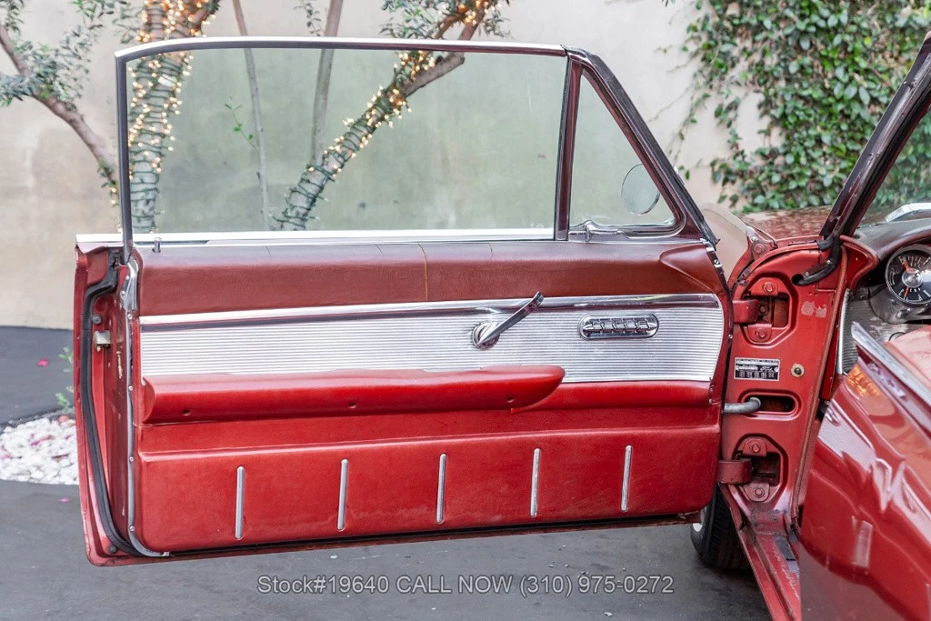 1962 Ford Thunderbird 3rd Gen - Image 14 of 24