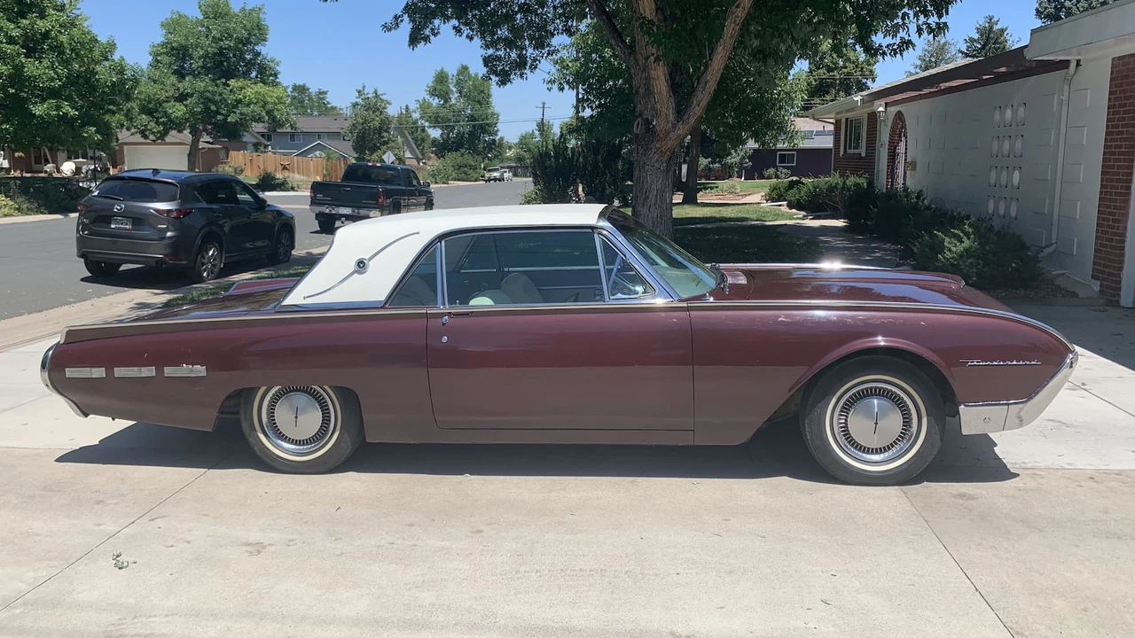 1962 Ford Thunderbird 3rd Gen - Image 2 of 6