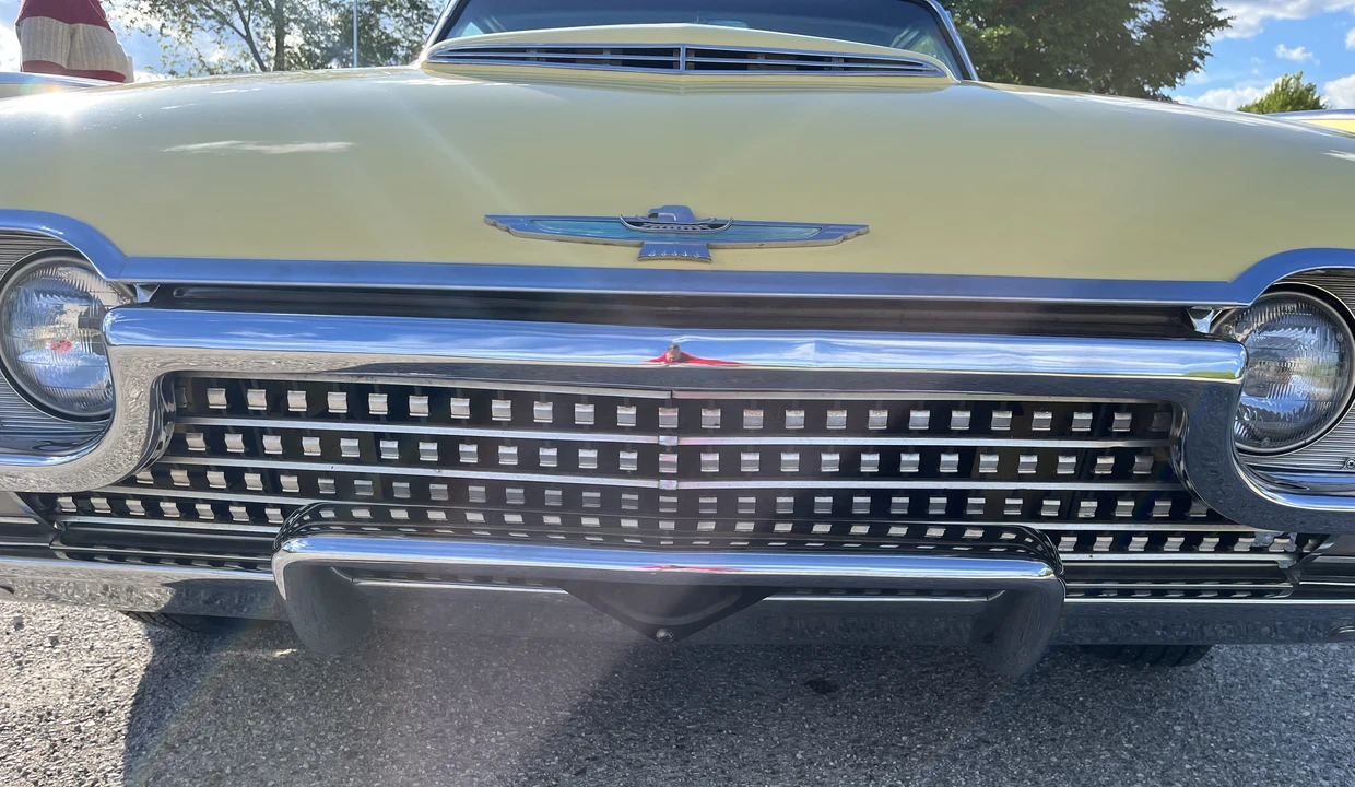 1962 Ford Thunderbird 3rd Gen - Image 17 of 31