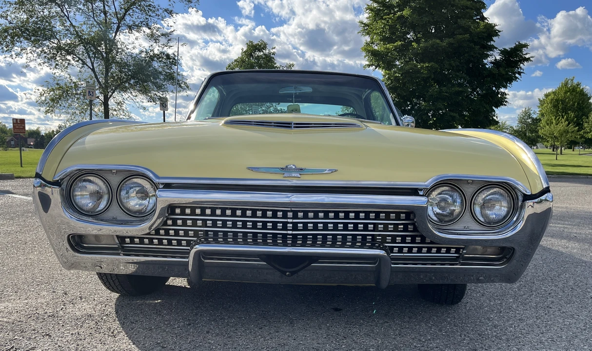 1962 Ford Thunderbird 3rd Gen - Image 4 of 31