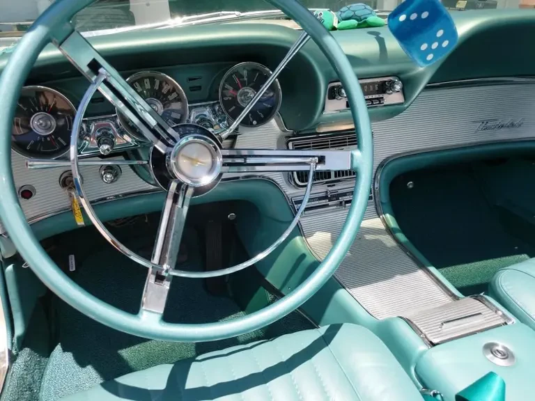 1962 Ford Thunderbird 3rd Gen - Image 8 of 31