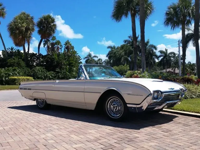 1962 Ford Thunderbird 3rd Gen - Image 2 of 31