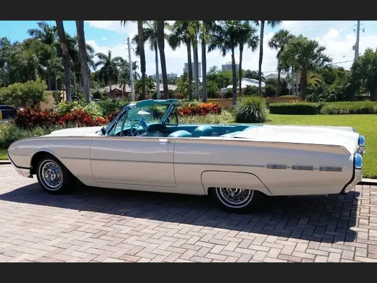 1962 Ford Thunderbird 3rd Gen - Image 12 of 31
