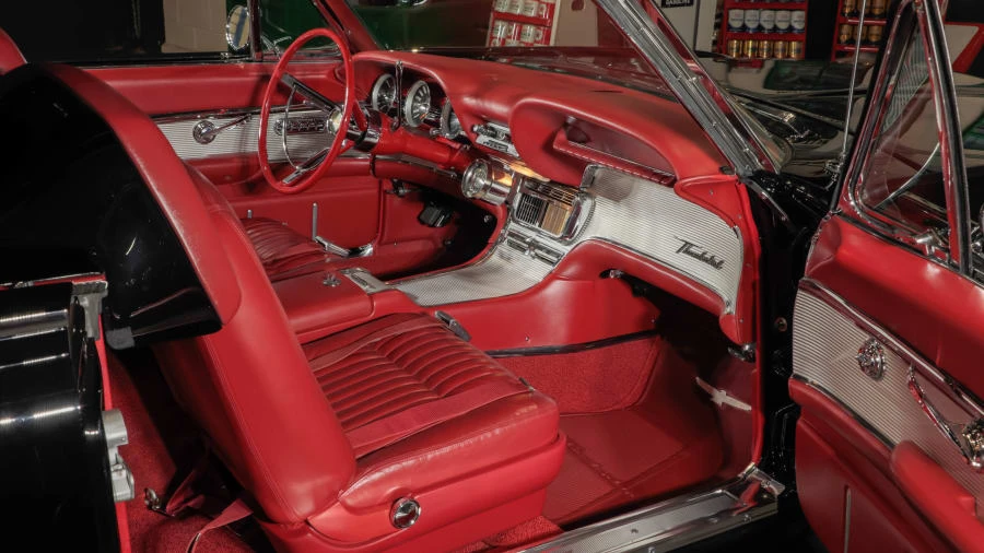 1962 Ford Thunderbird 3rd Gen - Image 5 of 20