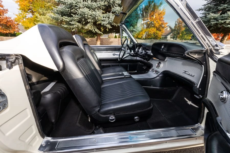 1962 Ford Thunderbird 3rd Gen - Image 21 of 31