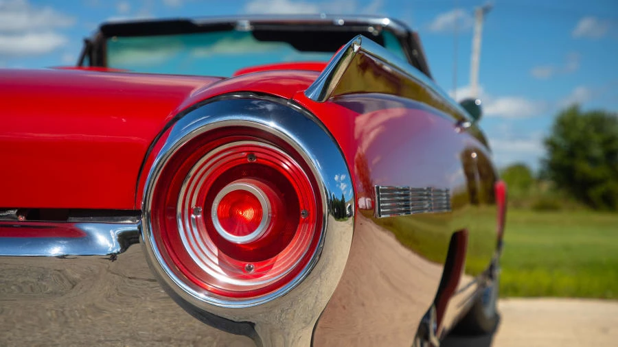 1962 Ford Thunderbird 3rd Gen - Image 11 of 12