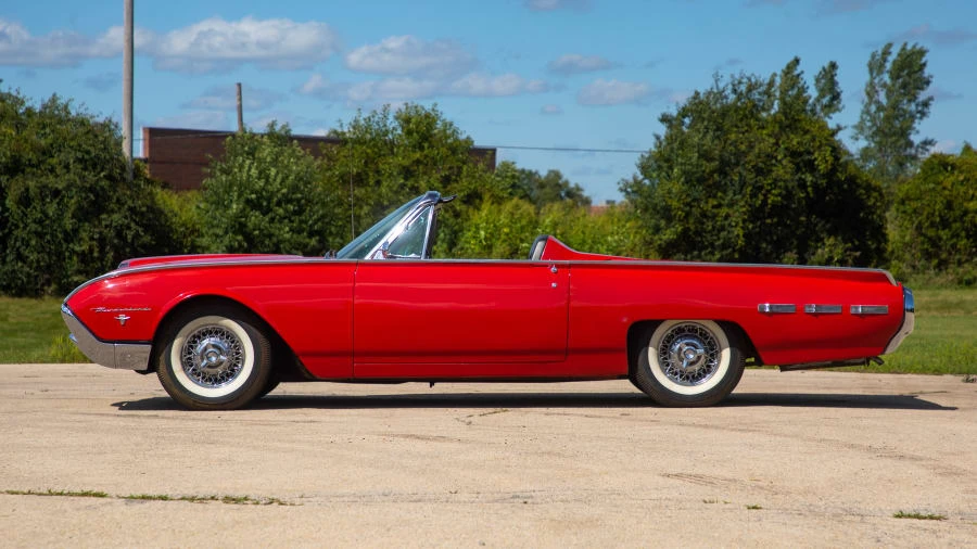 1962 Ford Thunderbird 3rd Gen - Image 2 of 12