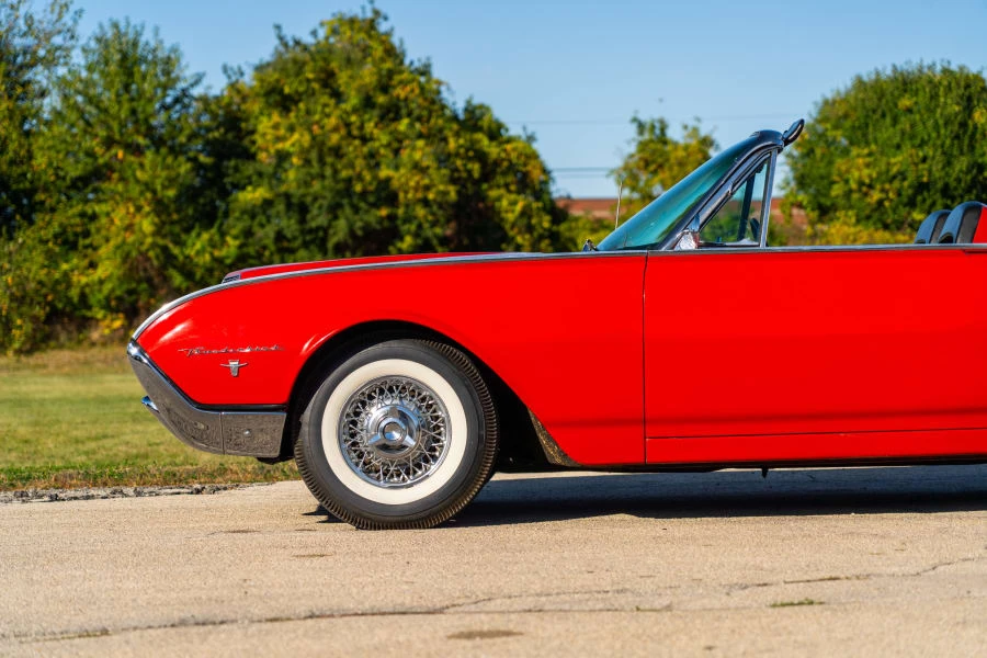 1962 Ford Thunderbird 3rd Gen - Image 9 of 23