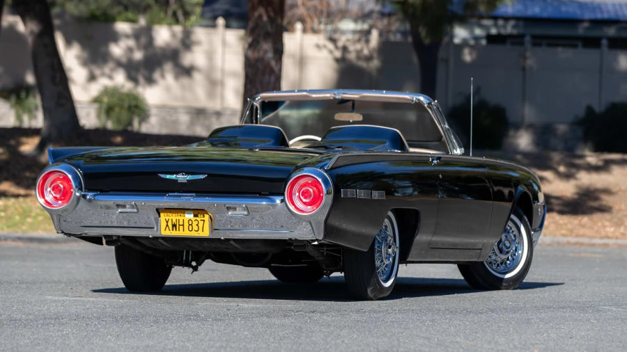 1962 Ford Thunderbird 3rd Gen - Image 13 of 31