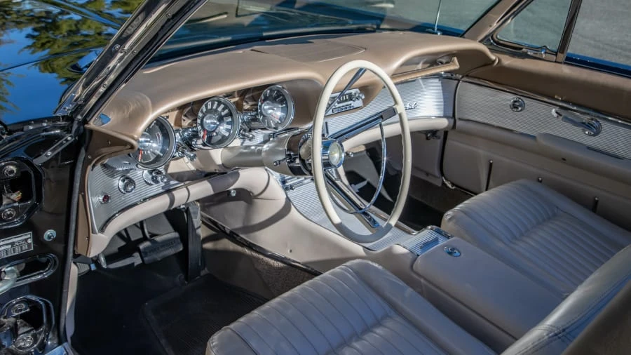 1962 Ford Thunderbird 3rd Gen - Image 16 of 31