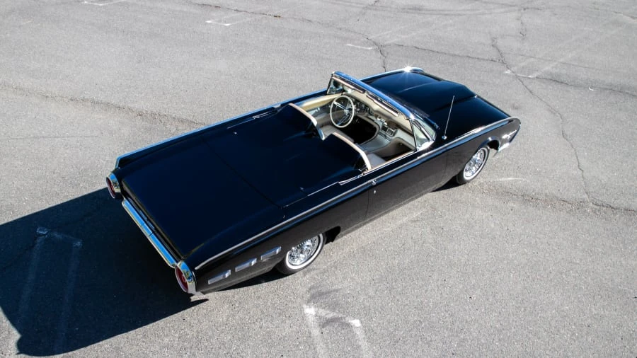 1962 Ford Thunderbird 3rd Gen - Image 24 of 31