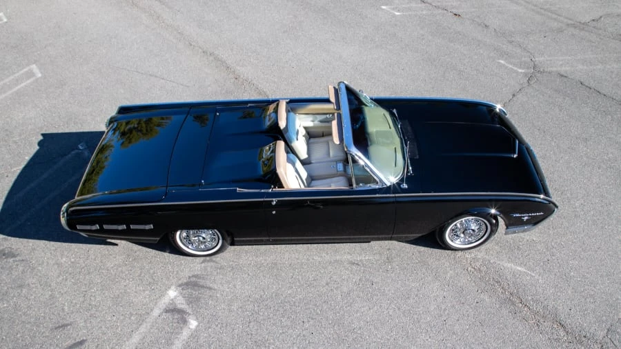 1962 Ford Thunderbird 3rd Gen - Image 28 of 31