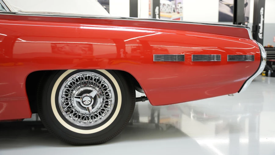 1962 Ford Thunderbird 3rd Gen - Image 10 of 31
