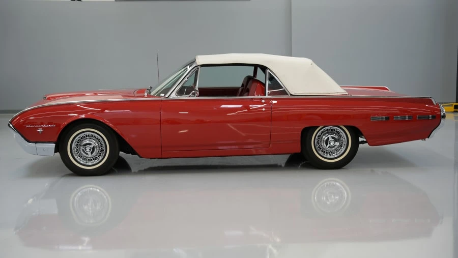 1962 Ford Thunderbird 3rd Gen - Image 2 of 31