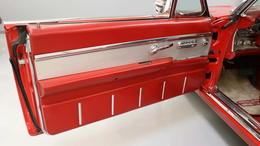 1962 Ford Thunderbird 3rd Gen - Image 24 of 31