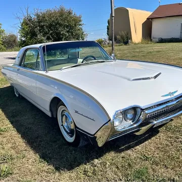 1962 Ford Thunderbird