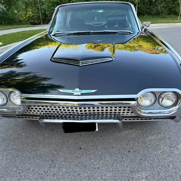 1962 Ford Thunderbird