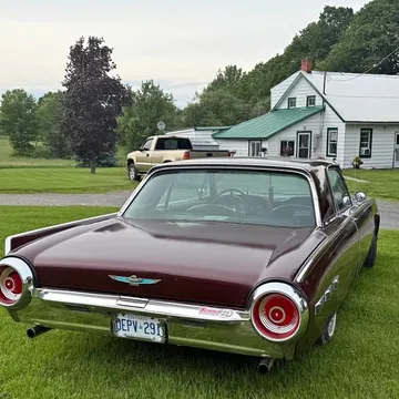 1962 Ford Thunderbird