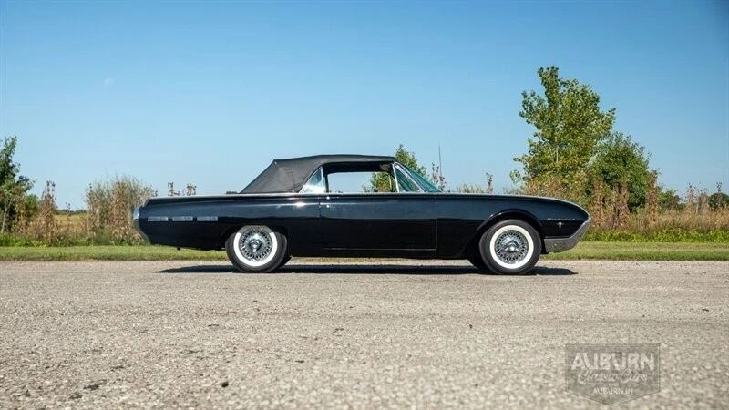 1962 Ford Thunderbird 3rd Gen - Image 13 of 21