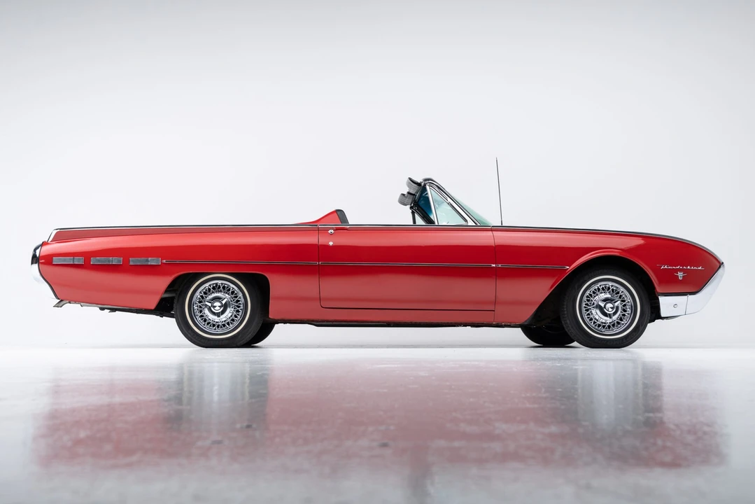 1962 Ford Thunderbird 3rd Gen - Image 12 of 31