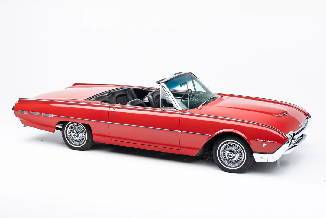 1962 Ford Thunderbird 3rd Gen - Image 11 of 31
