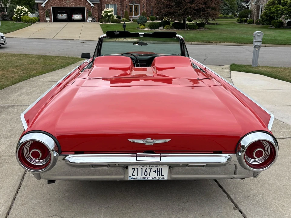 1962 Ford Thunderbird 3rd Gen - Image 13 of 31