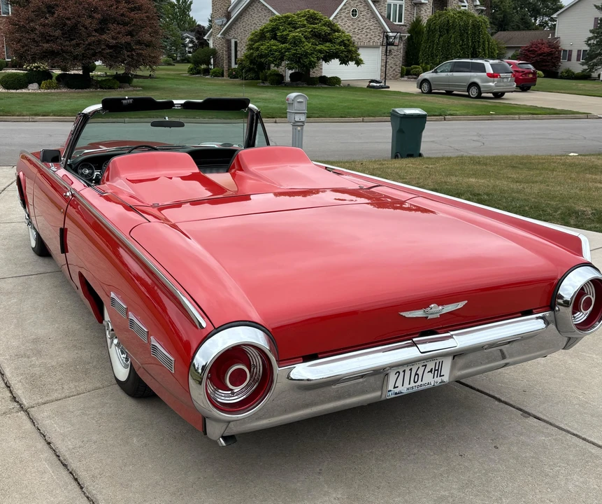 1962 Ford Thunderbird 3rd Gen - Image 11 of 31