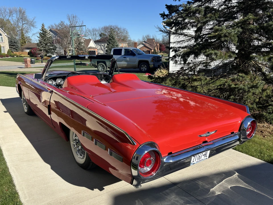 1962 Ford Thunderbird 3rd Gen - Image 10 of 31