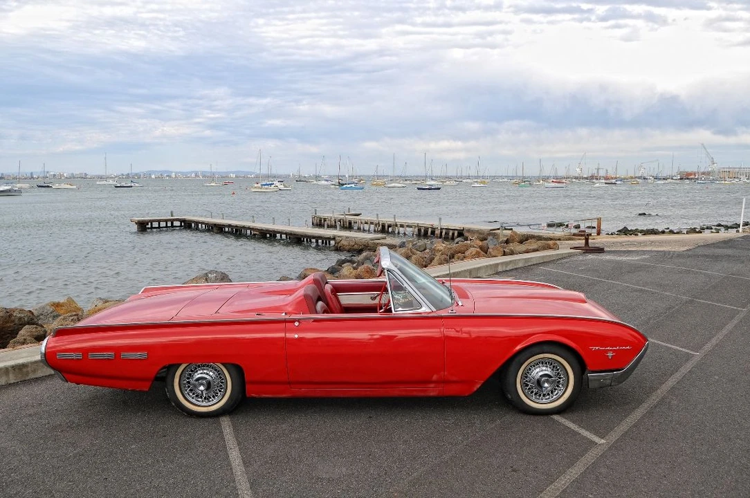 1962 Ford Thunderbird 3rd Gen - Image 10 of 11