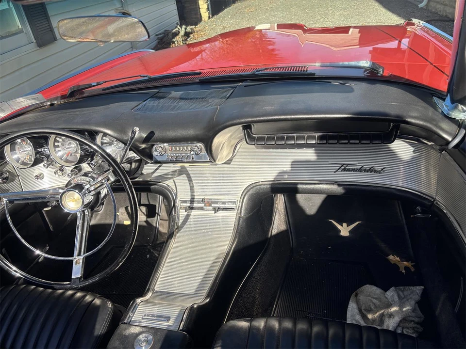 1962 Ford Thunderbird 3rd Gen - Image 4 of 5